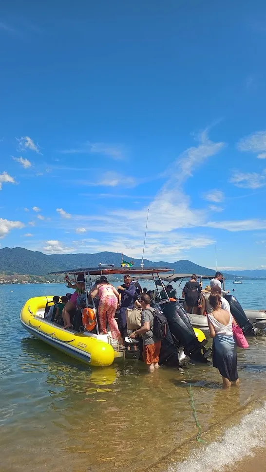 Barco para Castelhanos