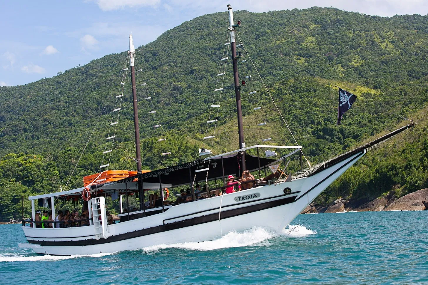 Schooner Cruise